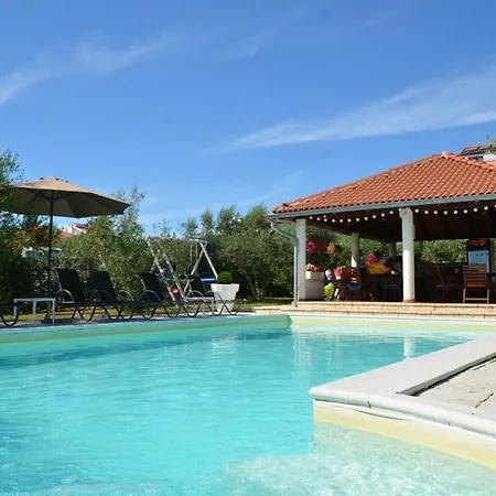 Apartman 244b *