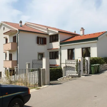 244b Povljana